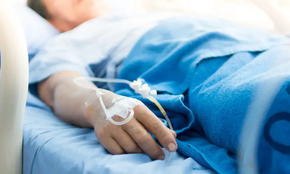 Bengaluru mein 19 nursing students rat poison fumes se hospitalize