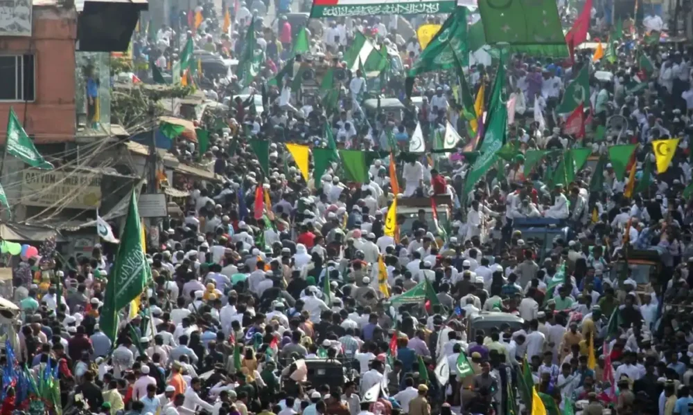 Maharashtra govt ne Eid-e-Milad ki chhutti 18 Sept ki