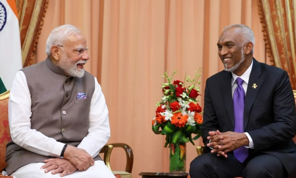 Modi ne Maldives ko diya ₹4850 Cr loan