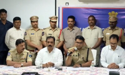 Khazana Jewellery Robbery 2 Bihar Gang Members Arrested in Hyderabad